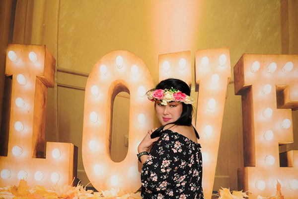 A Love That Glows Backdrop