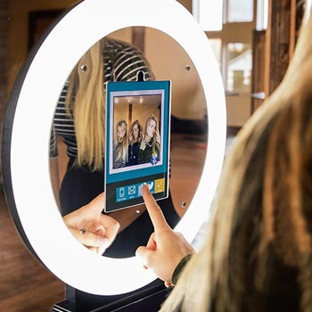 Sharing Station Photo Booth Sharing Station Photo Booth